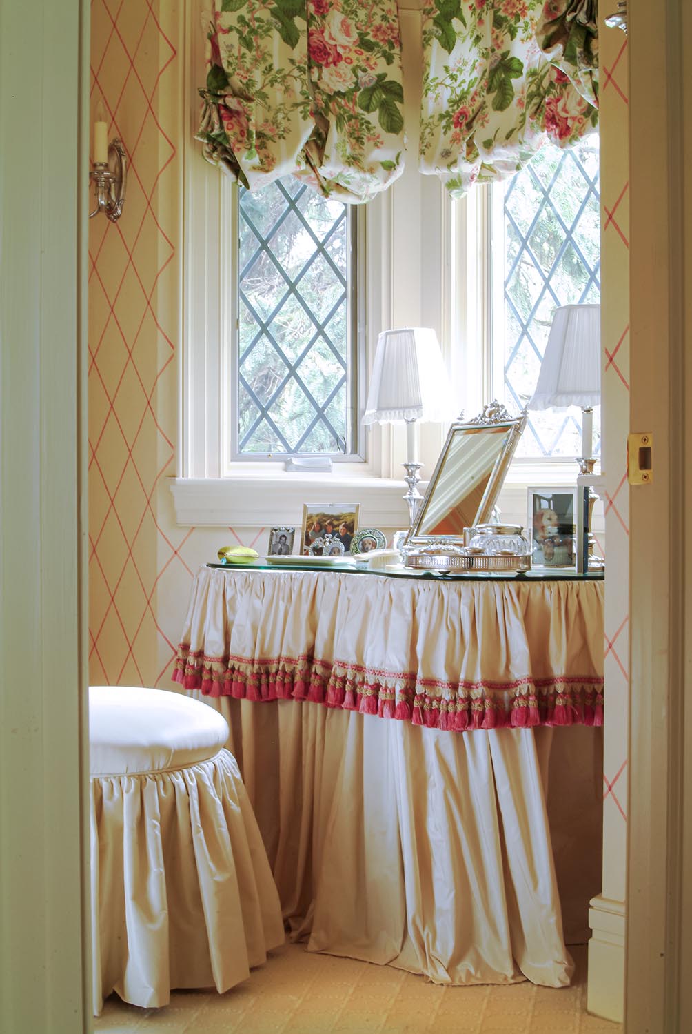 feminine dressing table with pink trim